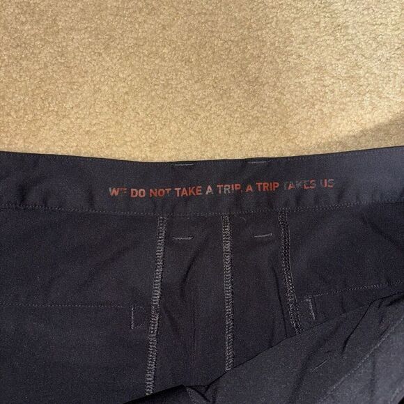 Rhone Commuter Pants Mens 40x32 Straight Black Chino Athletic Casual Performance - Picture 3 of 13